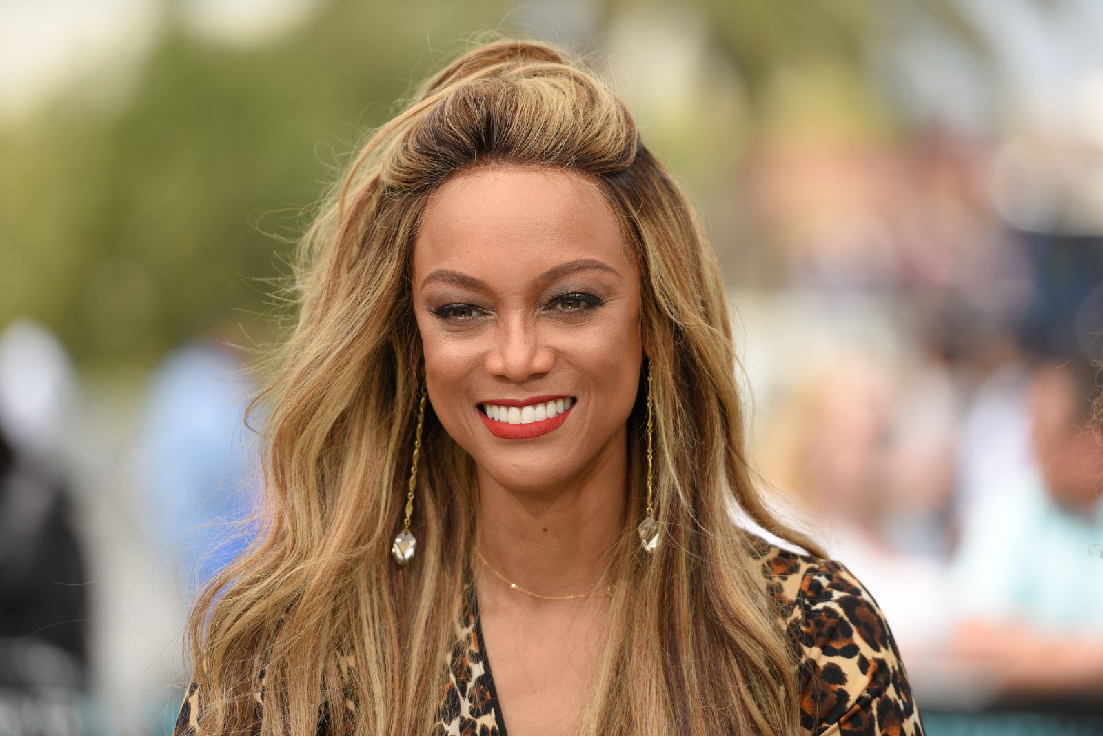 See What Your Favorite Celebrities Look Like Without Makeup