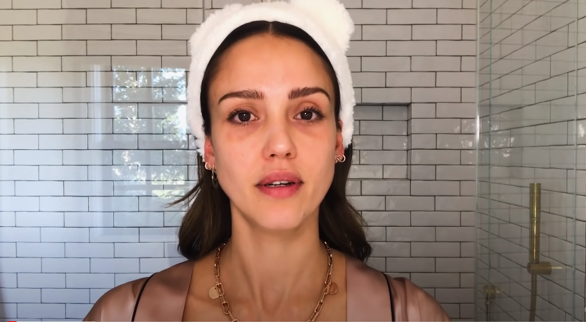 See What Your Favorite Celebrities Look Like Without Makeup